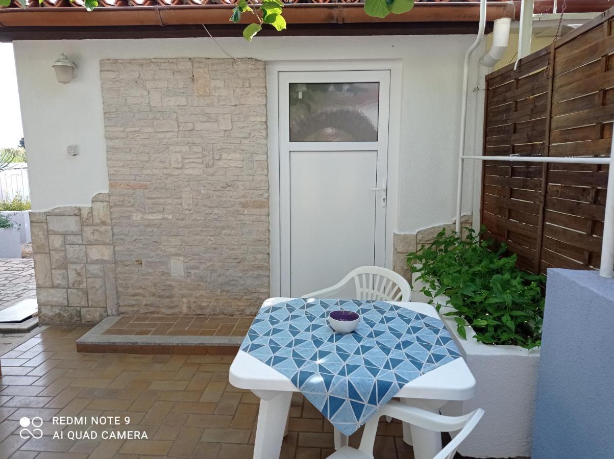 Studio Apartman פרמנטורה מראה חיצוני תמונה